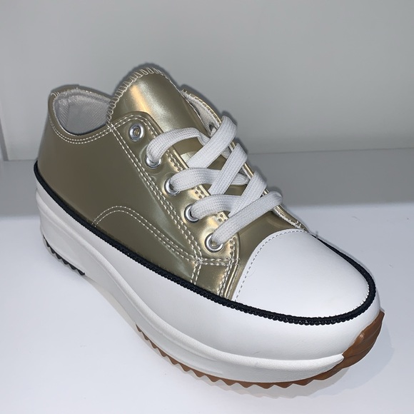 GOLD METALLIC LOW TOP SENAKERS - Picture 3 of 5